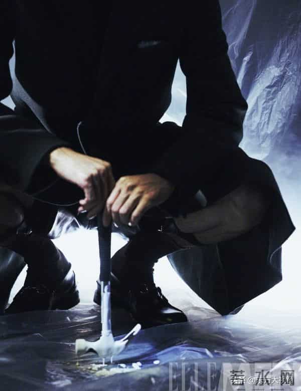 湿身演绎深海妖孽!宋威龙新封面刷屏:性感大片,男星卷疯了!