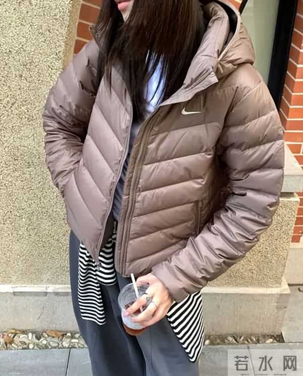 爷奶老古董逆袭成潮品？排骨羽绒服火爆全网，消费者理性重塑市场