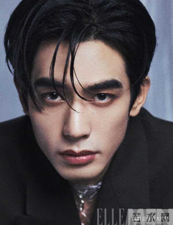 湿身演绎深海妖孽!宋威龙新封面刷屏:性感大片,男星卷疯了!