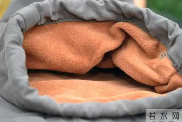 听我一句劝:这种“加绒裤”别再买了,有毒!穿得越久,伤害越大