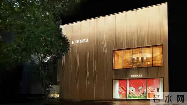 Gucci 2026早秋系列；Pantone 2026年度代表色