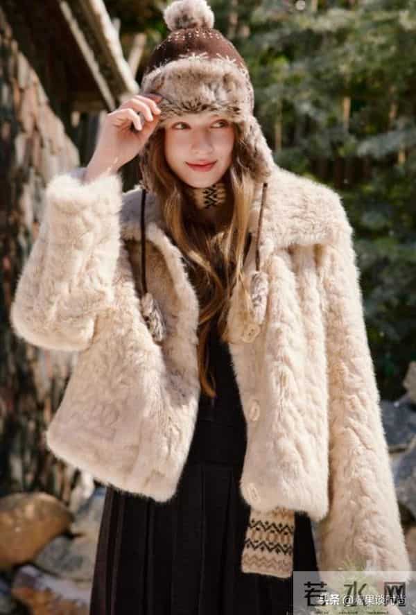 30+岁成熟女人冬季“高级感十足”的8套穿搭，非常有名媛的贵气感