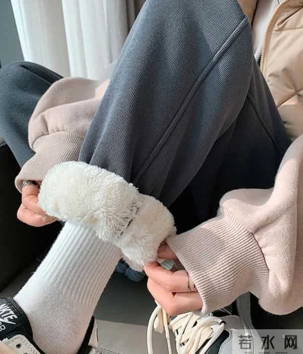 听我一句劝:这种“加绒裤”别再买了,有毒!穿得越久,伤害越大
