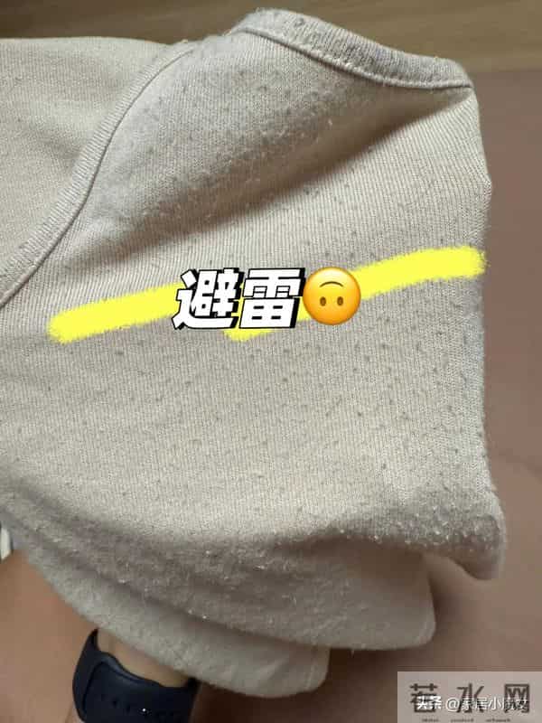 衣柜断舍离:今年秋冬坚决不买这9种类型的衣服,难穿费钱!