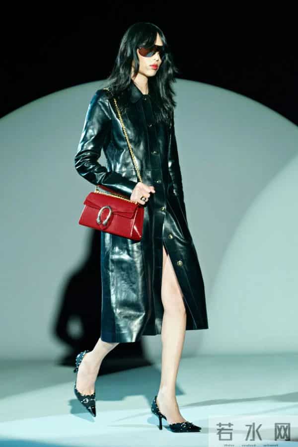 Gucci 2026早秋系列；Pantone 2026年度代表色