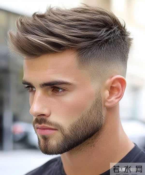 2025男士发型顶流：渐变层次短发，解锁多元风格的利落美学