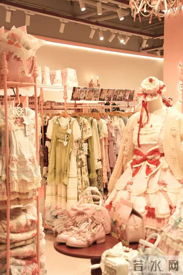 周末N次方 - 江汉路三坑人狂喜！宝藏JK-Lolita-国风店全攻略