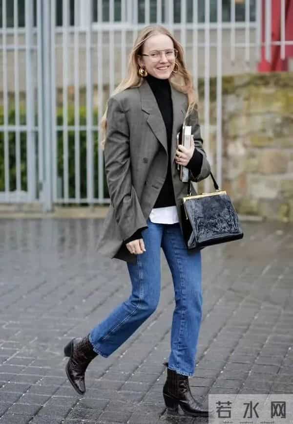 今年冬,牛仔裤这样穿最时髦