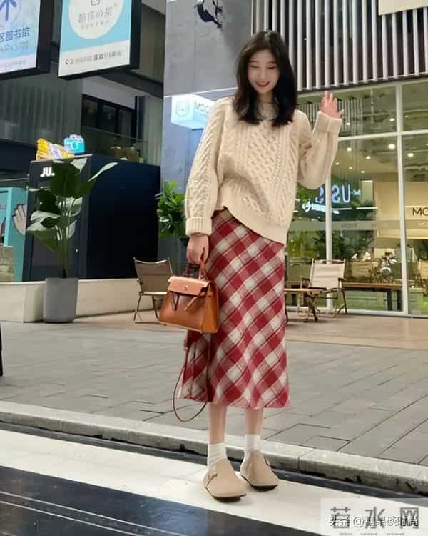 30+岁成熟女人冬季“高级感十足”的8套穿搭，非常有名媛的贵气感