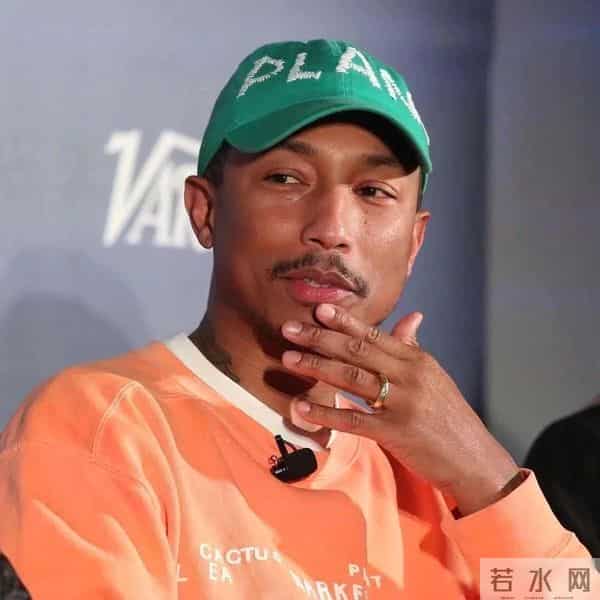 男人老了,棒球帽别戴“绿色、红色”,换成这4种颜色更有格调