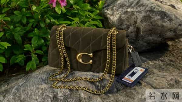 Coach预计未来三年在中国开设近100家门店