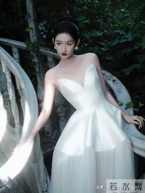 王玉雯 奶呼呼的小脸 逆天长腿 清纯灵动的美令人浮想