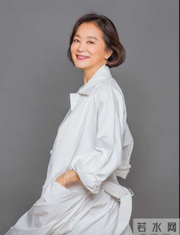 林青霞11亿豪宅遭大量蟑螂入侵,亲手处理却杀不完,被吓到坐立难安:“真的拿它没办法!”