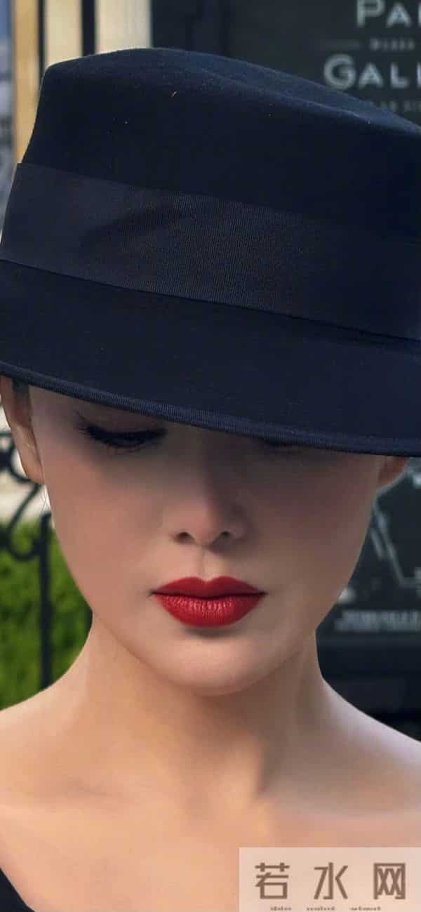 张馨予烈焰红唇酷飒女主