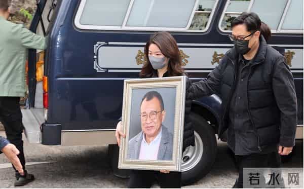 香港离世老戏骨爱女，痛斥男星泄露父亲丧礼细节，令家人十分痛心