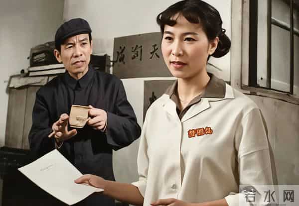 奚美娟主演的《闪光的心灵》那时的她还有着婴儿肥 扎着小马刷 纯朴