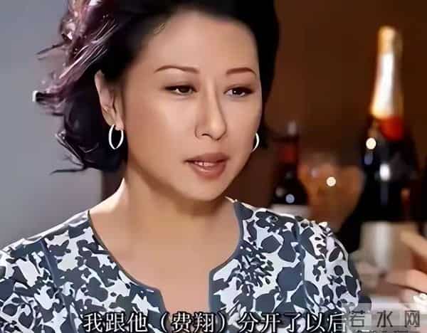 踹掉费翔，和林子祥结婚却分房睡的叶倩文，如今已走上了另一条路