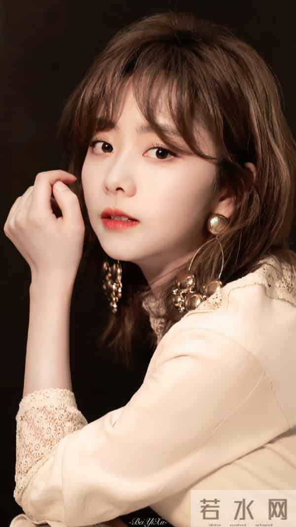 谭松韵童颜太“罪过”？井柏然拒拍吻戏：她像未成年，我有罪恶感