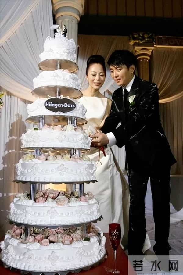 出轨风波三天后,保剑锋开放评论区,黄慧颐点赞比何珈好漂亮留言