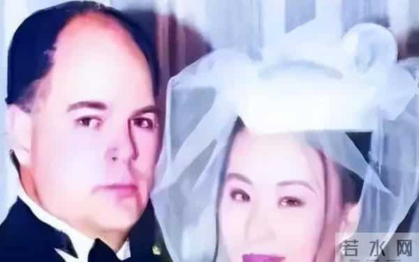 原来早已不是中国籍?事业巅峰远赴美国,被老外“玩腻”晚年回国