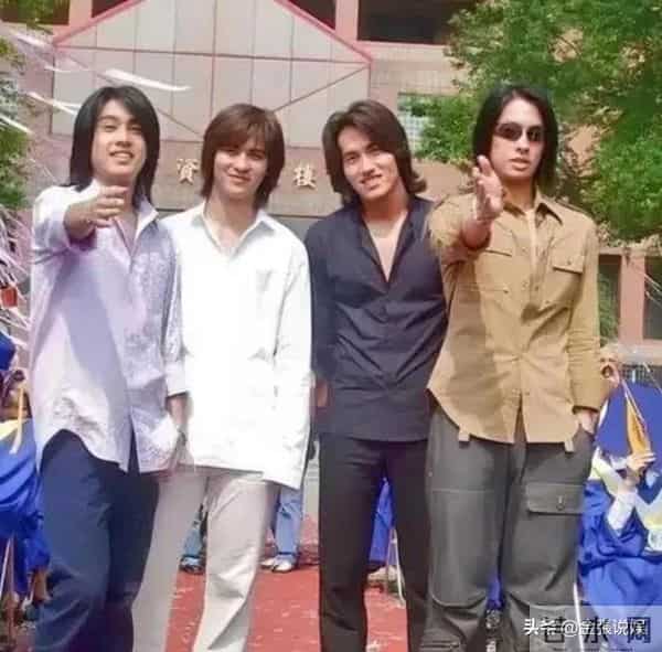 F4踢出局，老婆撕碎体面，"不合群"的朱孝天为自己的言行买了单