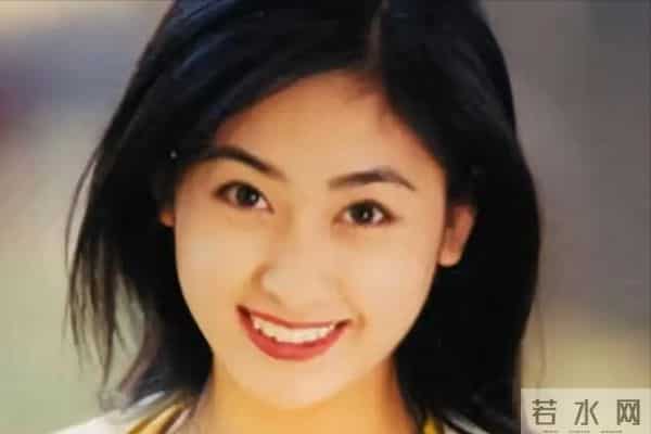 被张铁林伤害后，嫁给了"臭名昭著"的他，如今才懂她有多清醒