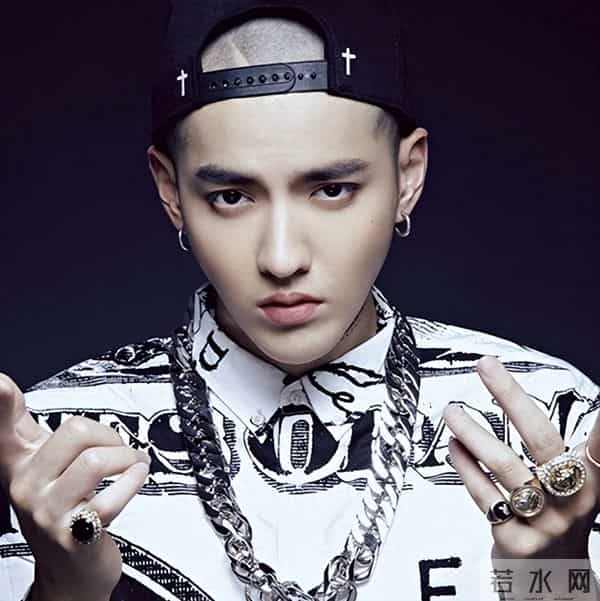 被抓4年吴亦凡又迎坏消息，往后的日子更难熬！他的现状让人唏嘘