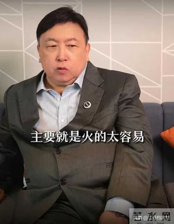 王晶不再隐瞒！陈百强英年早逝主因并非何超琼，原来我们都被骗了