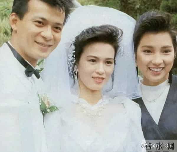 黄日华官宣退圈，一句话结束45年演艺路，这才是老戏骨该有的体面