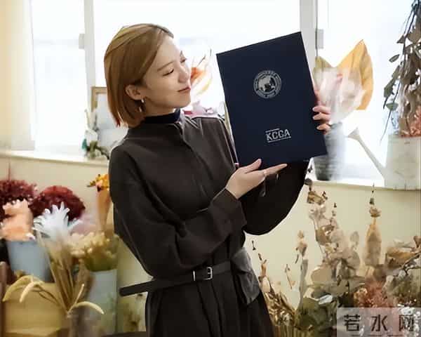 江湖再无靖哥哥! 香港知名男星退圈, 妻子离世五年仍未走出丧妻阴霾