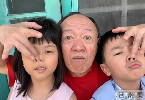 老戏骨回应近60岁生了龙凤胎！被误认为爷爷，曾是坚定的独身主义