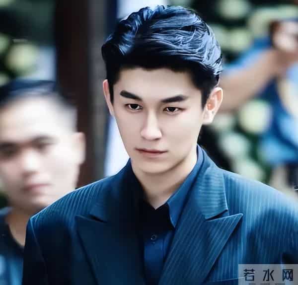 杨旭文粉丝替他“耍大牌”,心比天高,要他永拒《唐朝诡事录》!