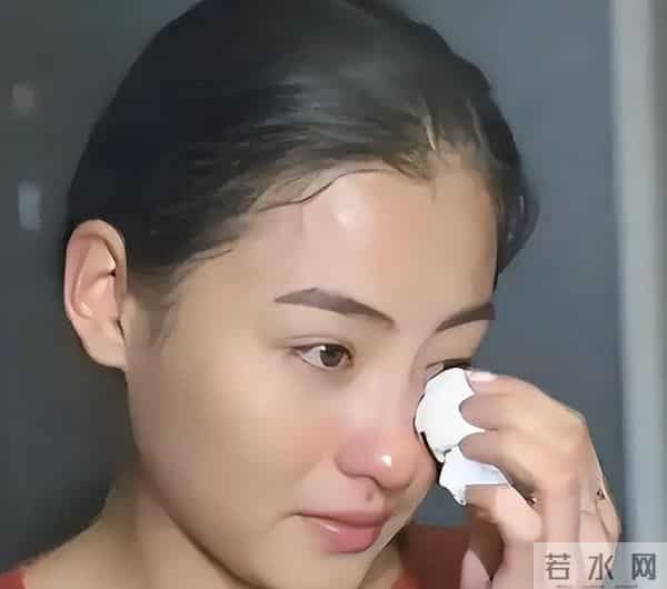 偷鸡不成蚀把米,本想“毁掉”张柏芝,不料自己先被扒了个底朝天