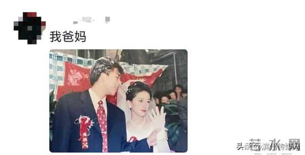 “当我看到妈妈年轻时的照片,突然懂了‘初代甜妹’的杀伤力”
