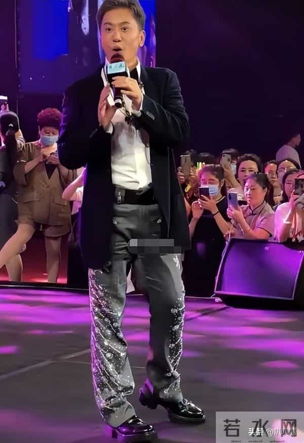 他8次上春晚，作死被捕入狱，如今56岁无人问津，沦落到四处走穴