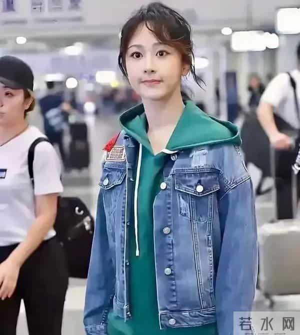 美得惊艳！杨紫全新造型突破想象，粉丝纷纷赞叹焕然一新