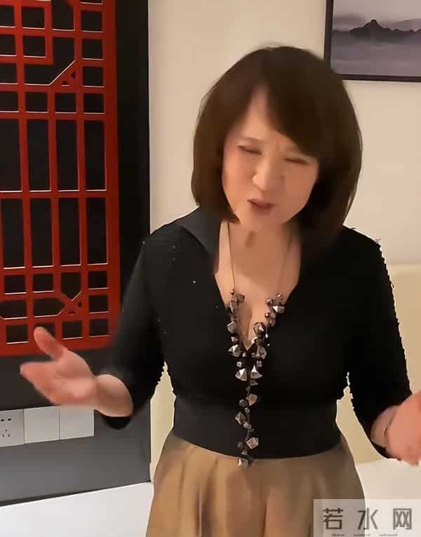 原来早已不是中国籍？事业巅峰远赴美国，被老外抛弃晚年回国