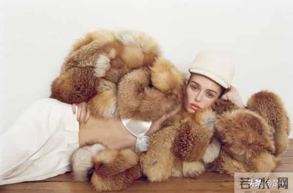 澳洲超模斯特拉·哈南，巴黎世家冬季新品展示