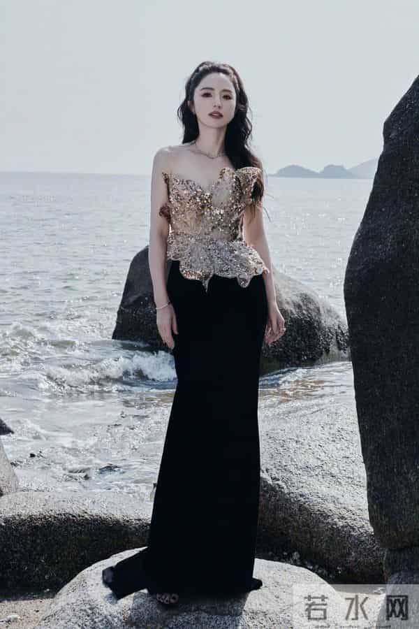 董璇 尖叫之夜出图 状态依旧很好