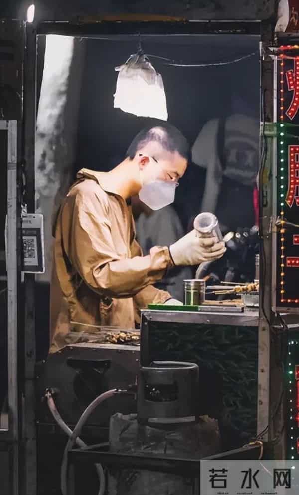 远离造神陷阱！曾经一夜爆红的郭有才，终于为自己的荒唐付出代价