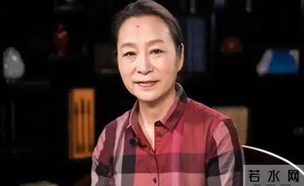 奚美娟人设崩塌,过往被扒,原来早有迹象,陈道明10秒尬笑藏玄机