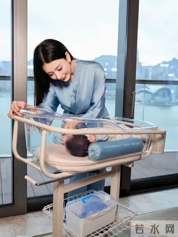 方媛晒月子中心照片透露三胎顺产，产后体重到92斤