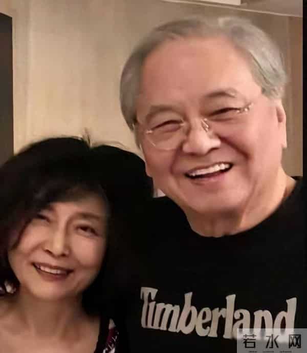 67岁天后至今未婚，无性无爱，与青灯古佛相伴，被母亲毁掉一生