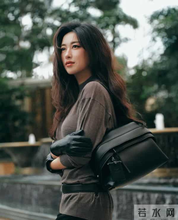 不愧是被法拉利总裁追过的女人,朱珠真是风情万种!