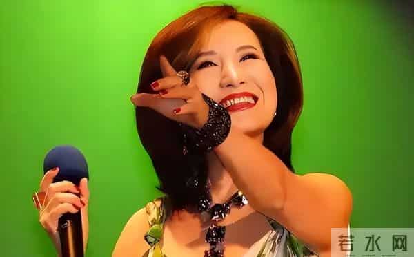 原来早已不是中国籍?事业巅峰远赴美国,被老外“玩腻”晚年回国