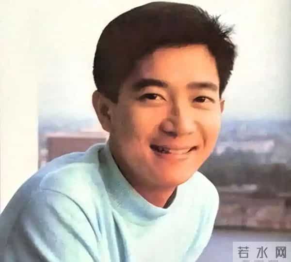 王晶捅破32年谎言！陈百强早逝真因曝光，何超琼背了这么久的锅？