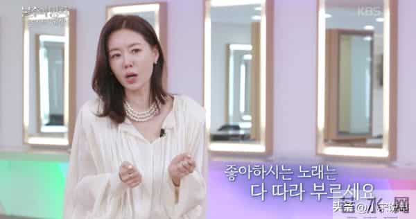 韩国女星当众泪流成河,自曝母亲患有痴呆症:多希望她能认出我!