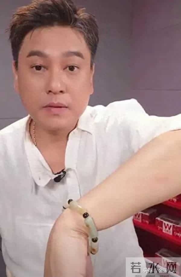 F4踢出局，老婆撕碎体面，"不合群"的朱孝天为自己的言行买了单