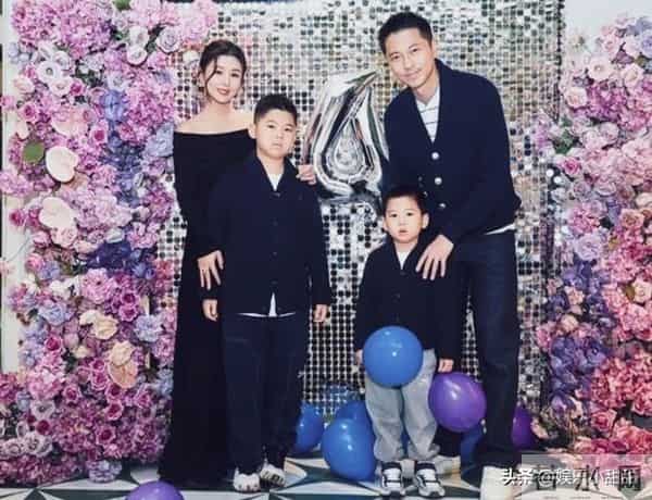 李小萌小儿子庆生萌照来袭,父子宛如一个模子刻出,太可爱!