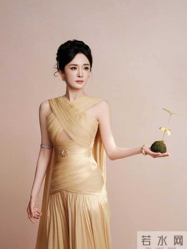 杨幂这腰这气质,内娱还有谁能打?